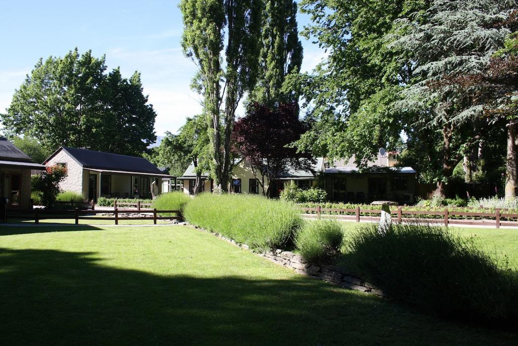 Shades Of Arrowtown Motel ภายนอก รูปภาพ